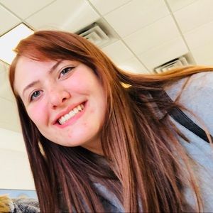 Meet your Posher, Hannah